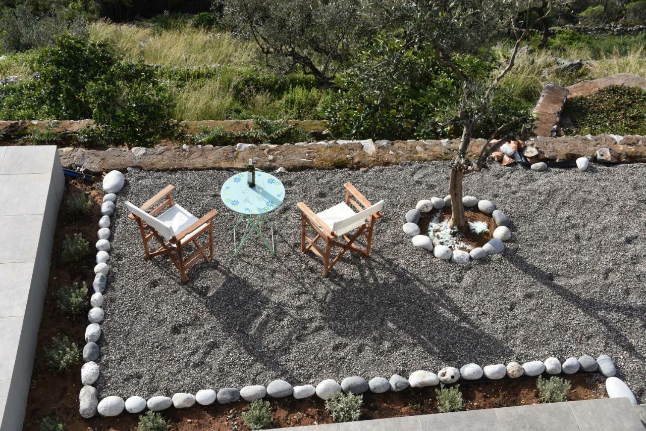 Villa Athina'S Stone House In Kardhamili Exterior foto