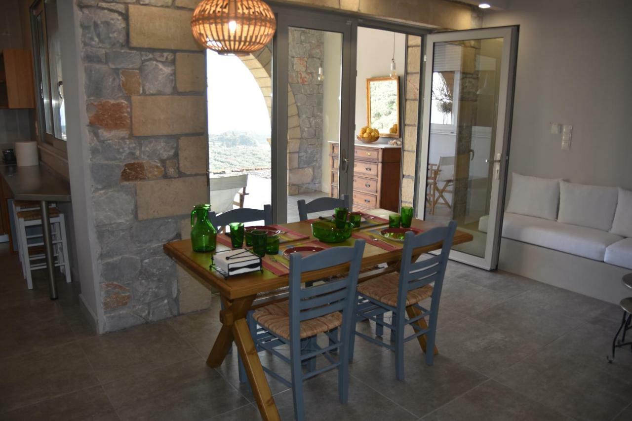 Villa Athina'S Stone House In Kardhamili Exterior foto